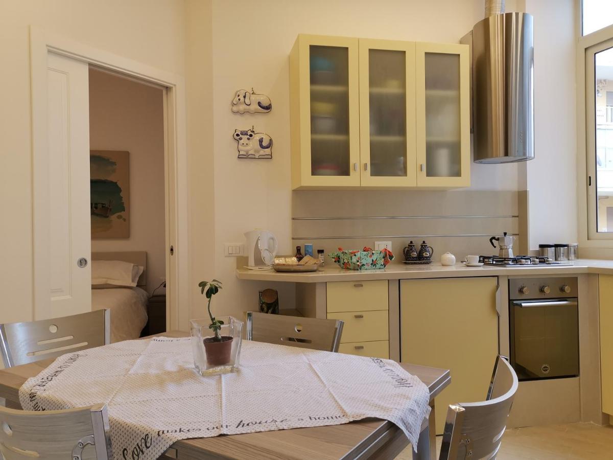 Hotel Kosie - Il Comfort Di Stile Con 2 Bagni Palermo Exterior foto