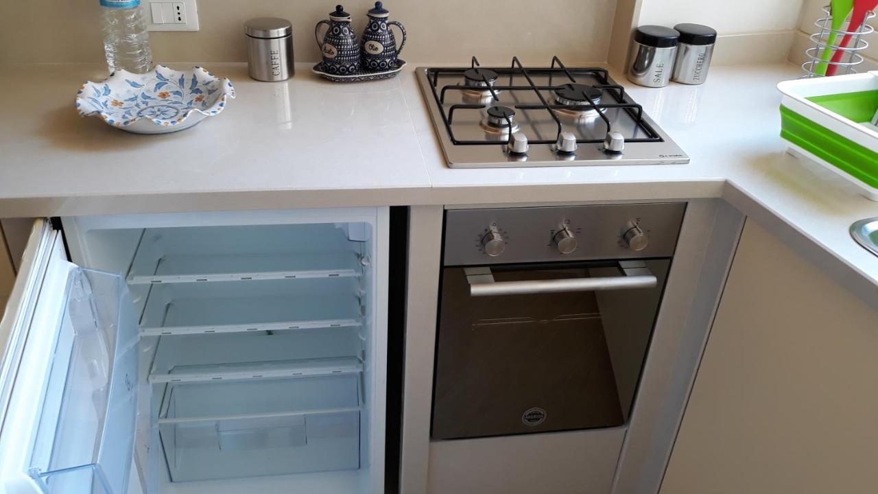 Hotel Kosie - Il Comfort Di Stile Con 2 Bagni Palermo Exterior foto